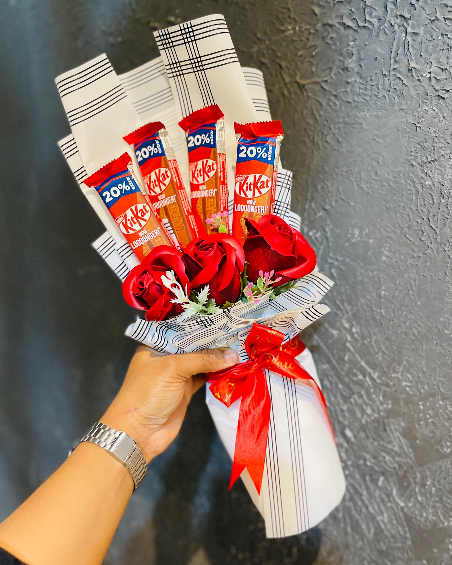 KitKat & Red Rose Bouquet