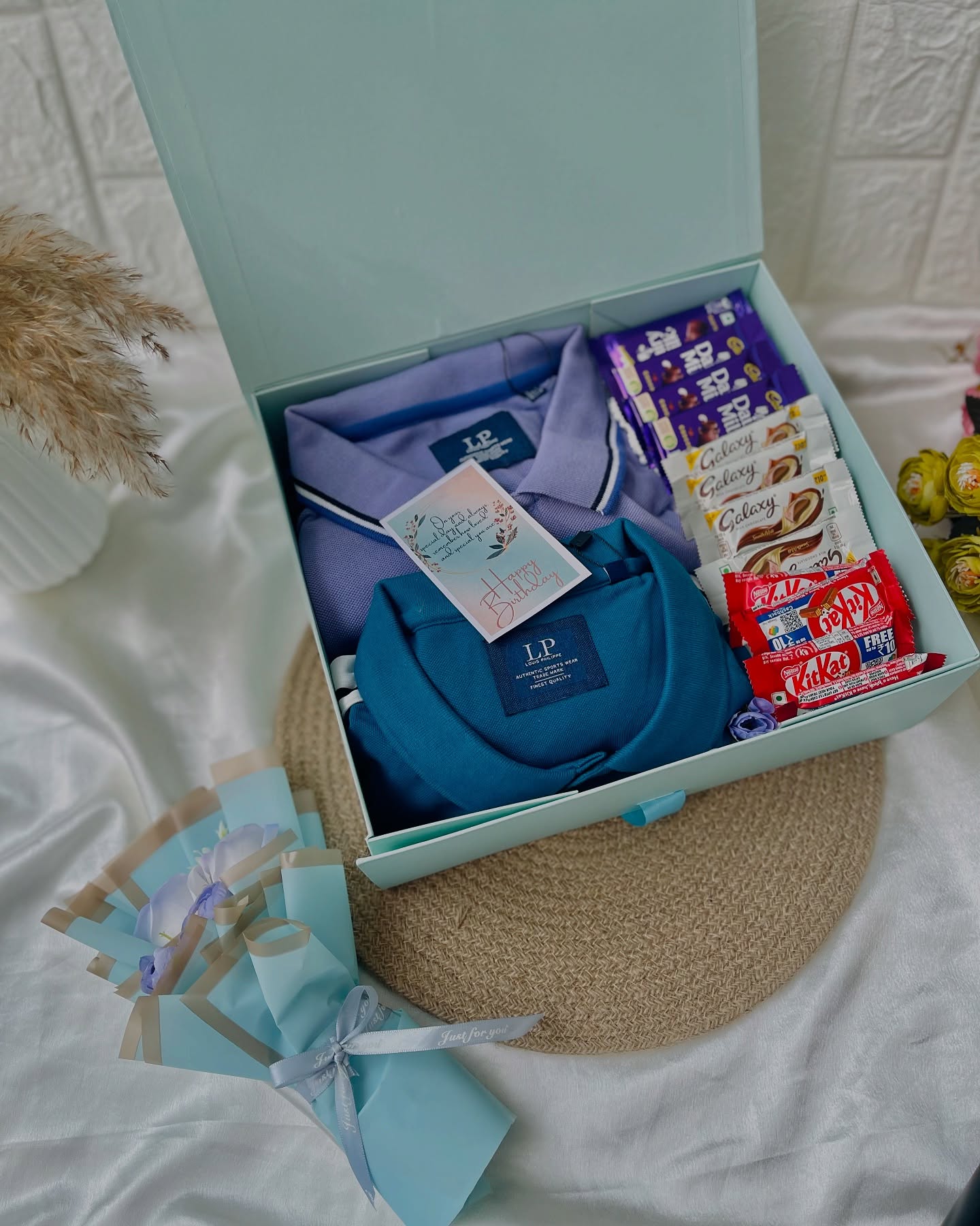 Louis Philippe Polo & Chocolate Gift Box
