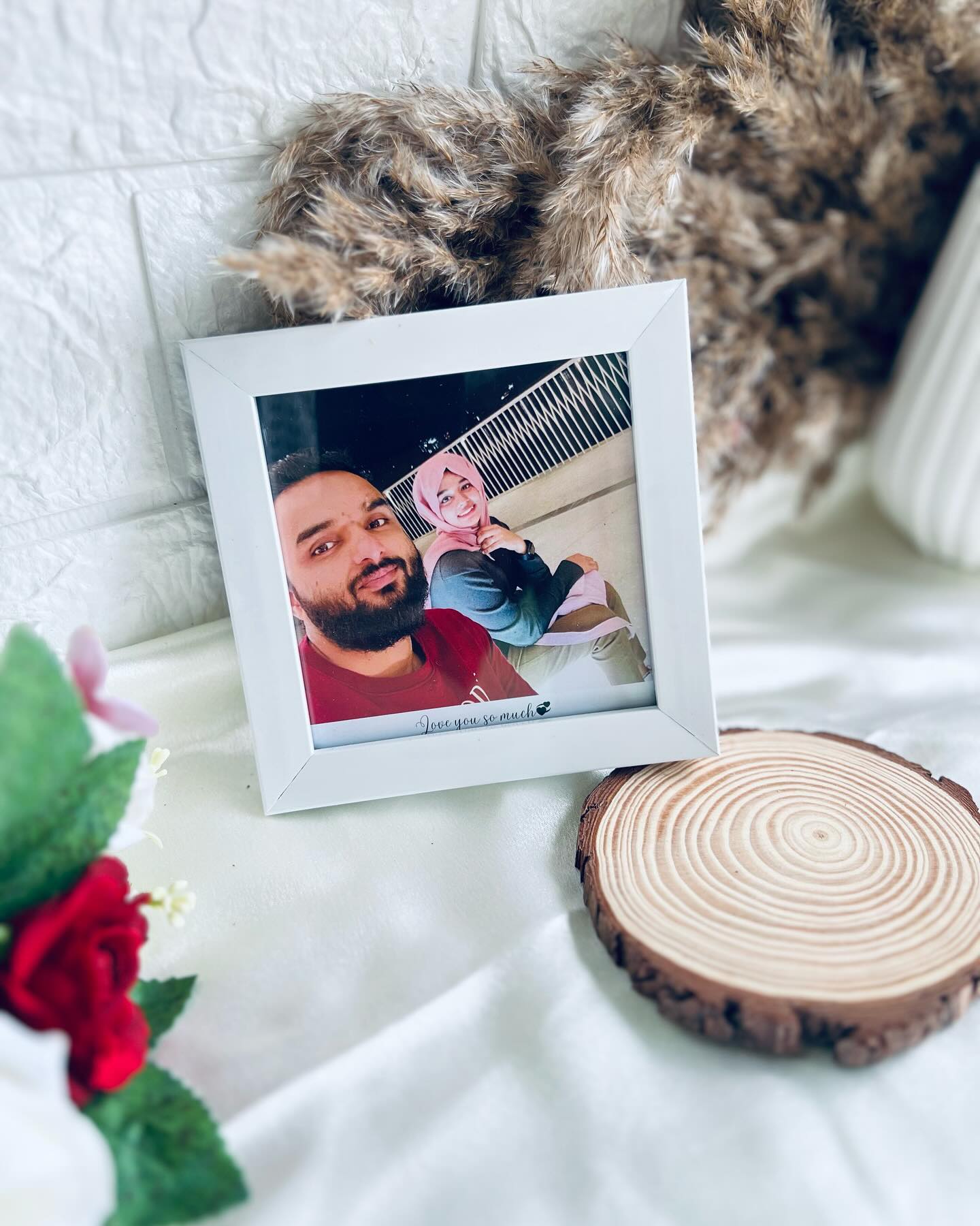 A cozy personalized frame featuring your favourite couple photo with a sweet printed message.