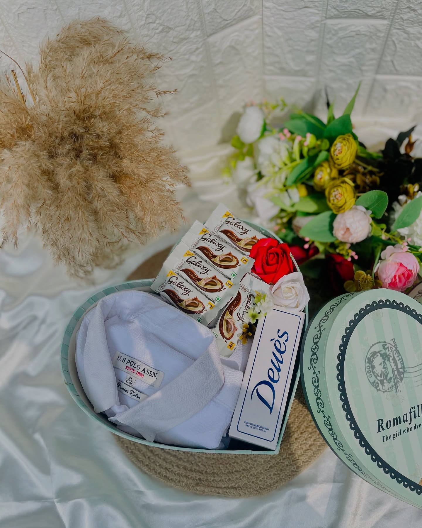 Robe & Perfume Gift Hamper