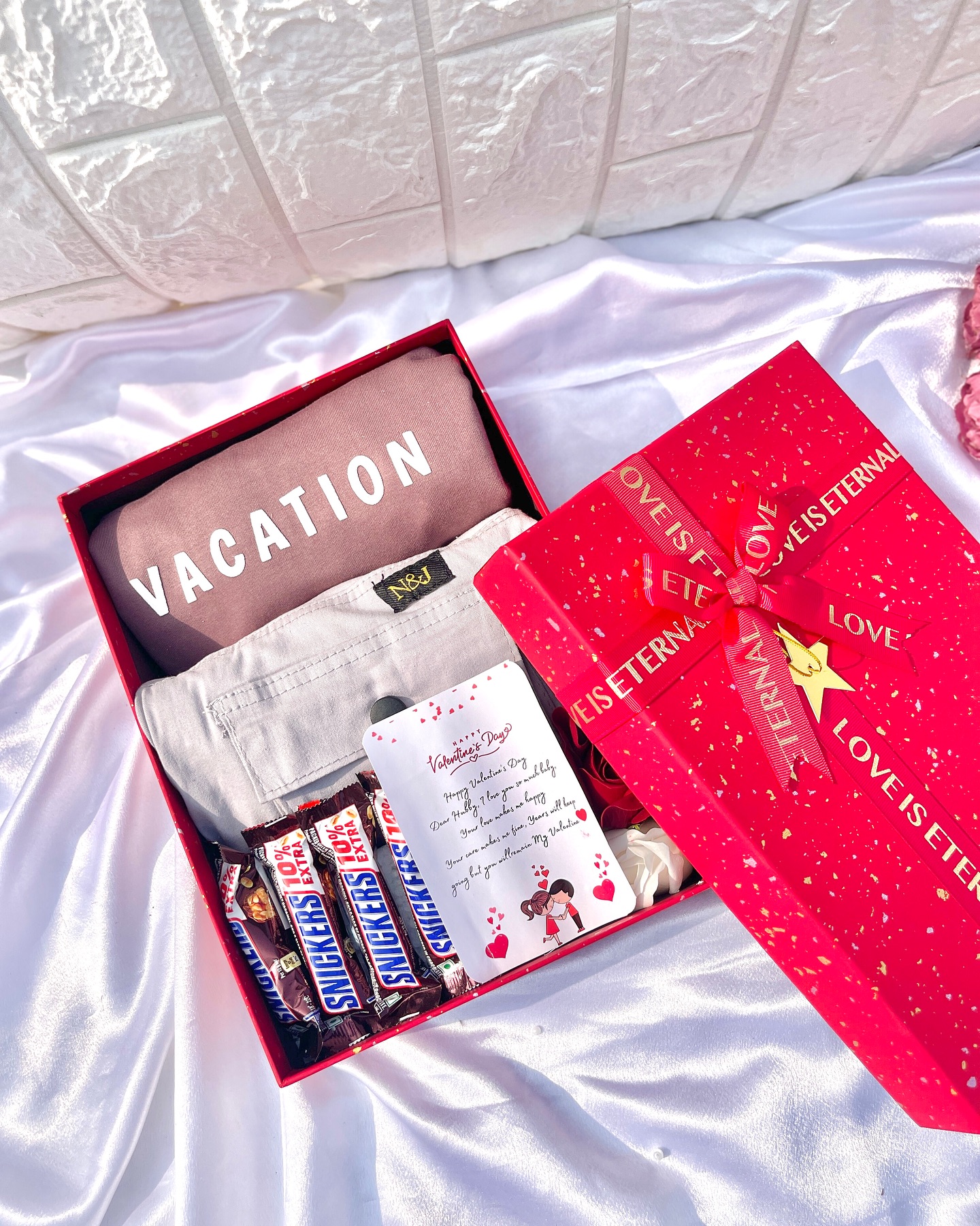 Vacation Loungewear & Chocolate Gift Box